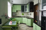 Кухня светло-зеленая